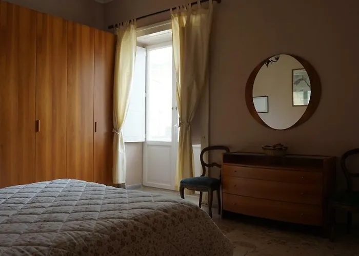 Palazzo Cusani Летний дом *