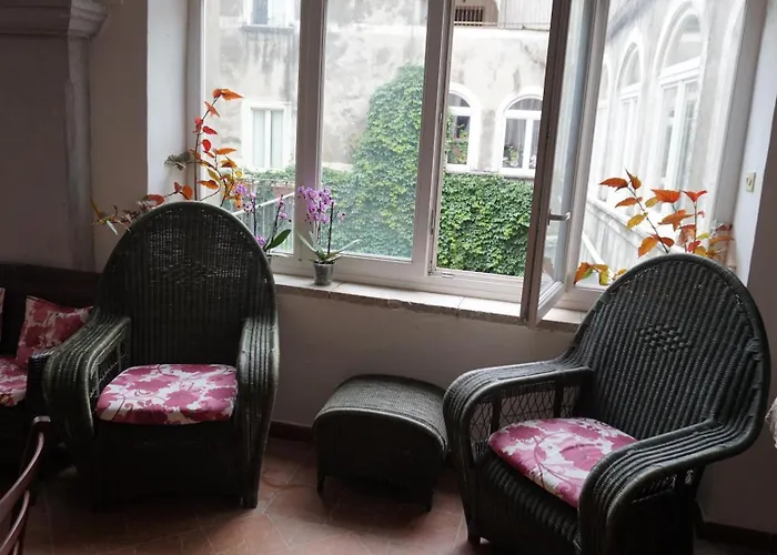 Palazzo Cusani Летний дом